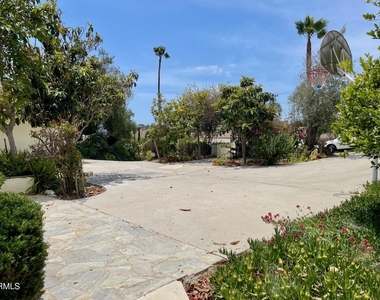 1148 Colina Vista - Photo Thumbnail 33