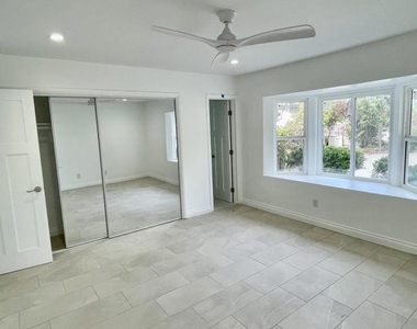 1148 Colina Vista - Photo Thumbnail 15