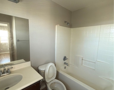 7771 Stonegate - Photo Thumbnail 28