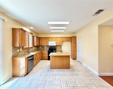31165 Hidden Lake Road - Photo Thumbnail 11