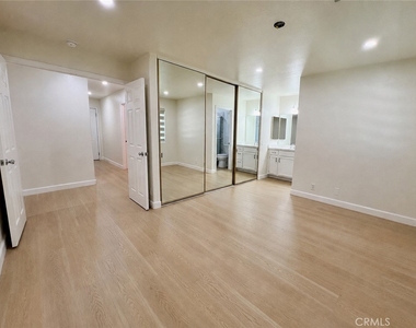 759 E Avenue J6 - Photo Thumbnail 21