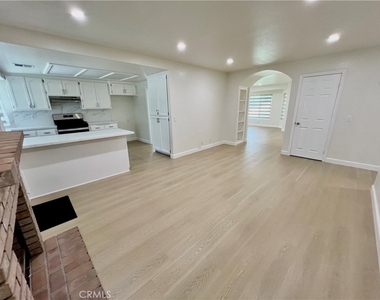 759 E Avenue J6 - Photo Thumbnail 17