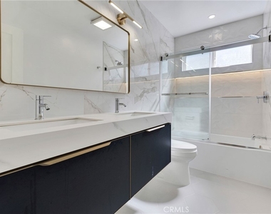 7841 W 83rd - Photo Thumbnail 41