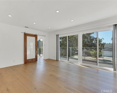 7841 W 83rd - Photo Thumbnail 23