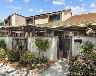 24644 Golfview Drive - Photo Thumbnail 2