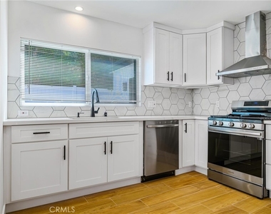 5706 Burnet Avenue - Photo Thumbnail 1