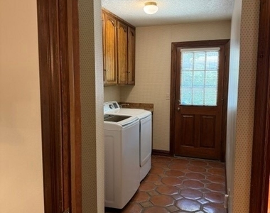 22231 Romar Street - Photo Thumbnail 25