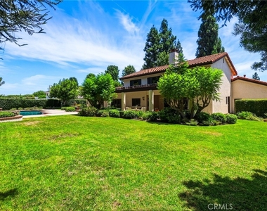 22231 Romar Street - Photo Thumbnail 12