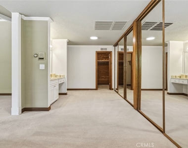 22231 Romar Street - Photo Thumbnail 35