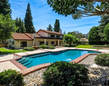22231 Romar Street - Photo Thumbnail 14