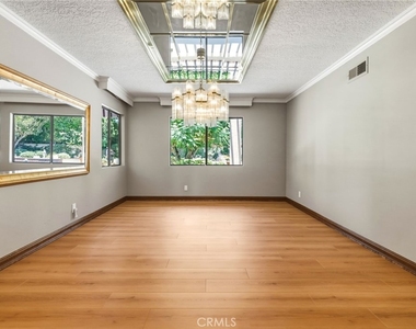22231 Romar Street - Photo Thumbnail 28