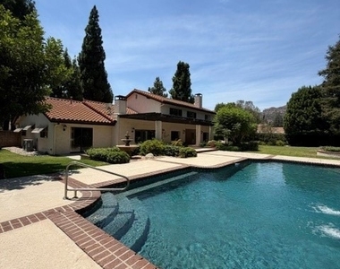 22231 Romar Street - Photo Thumbnail 8