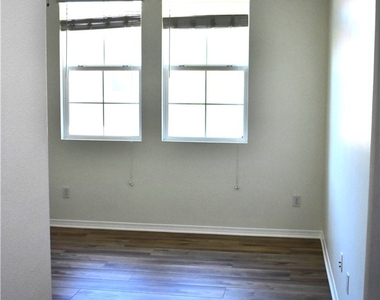 28492 Herrera Street - Photo Thumbnail 18