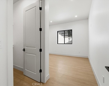 14902 Hubbard - Photo Thumbnail 22