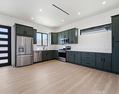 14902 Hubbard - Photo Thumbnail 7