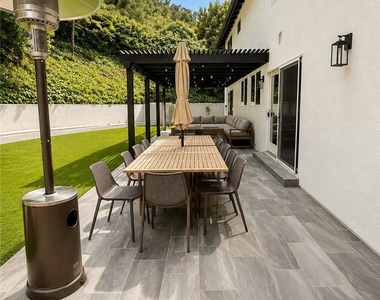 3217 Longridge - Photo Thumbnail 28