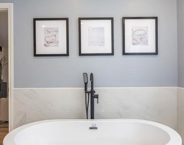 3217 Longridge - Photo Thumbnail 15