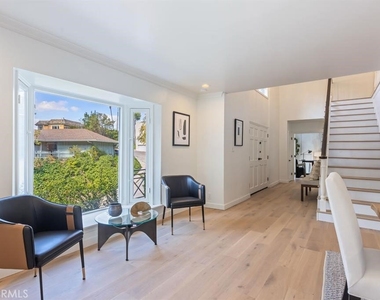 3217 Longridge - Photo Thumbnail 2