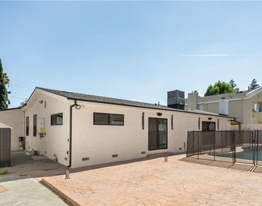 18921 Keswick Street - Photo Thumbnail 22