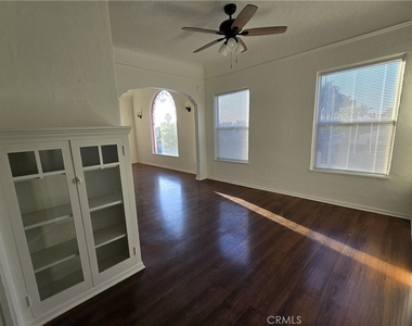 5740 California - Photo Thumbnail 12