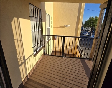 5740 California - Photo Thumbnail 13