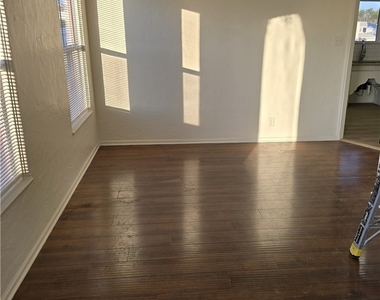 5740 California - Photo Thumbnail 5