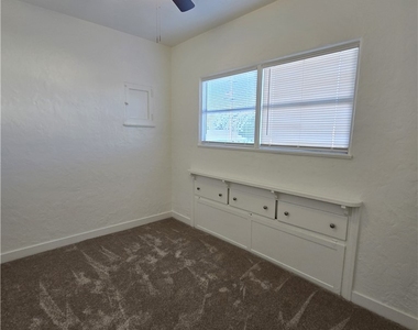 5740 California - Photo Thumbnail 21