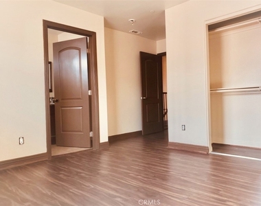 1343 E Adams - Photo Thumbnail 14