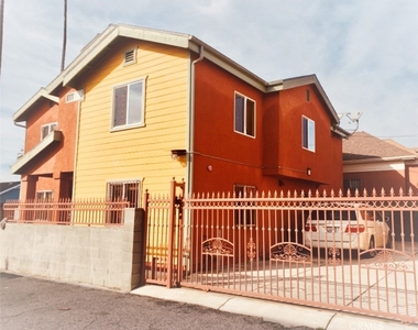 1343 E Adams - Photo Thumbnail 2