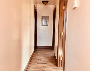 5425 Buchanan - Photo Thumbnail 16