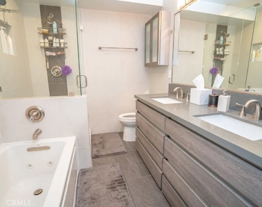 162 W Robinson - Photo Thumbnail 5