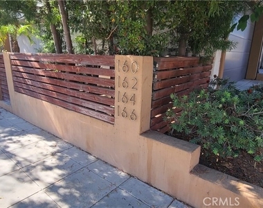 162 W Robinson - Photo Thumbnail 14