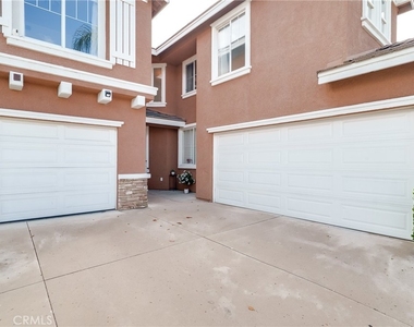 12241 Queensbury - Photo Thumbnail 32