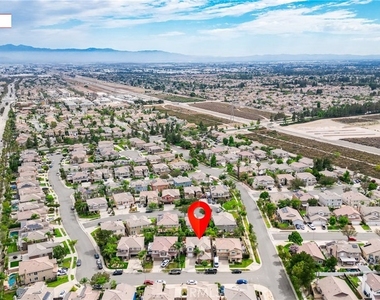 12241 Queensbury - Photo Thumbnail 46