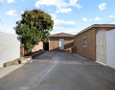 331 E 65th - Photo Thumbnail 18
