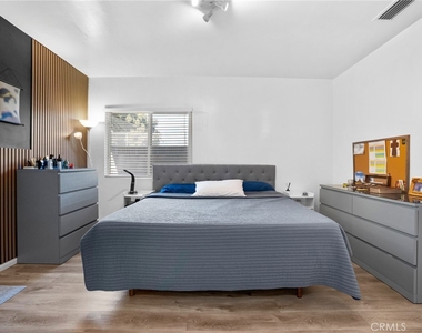 331 E 65th - Photo Thumbnail 13