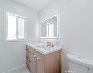 4534 Lennox - Photo Thumbnail 9