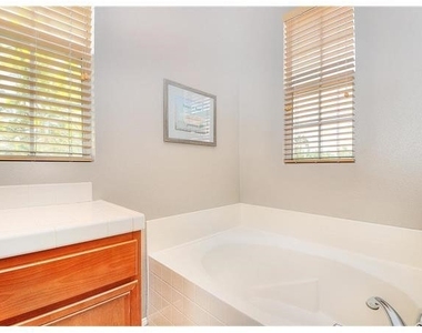 55 Ellsworth Street - Photo Thumbnail 21