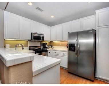 55 Ellsworth Street - Photo Thumbnail 10