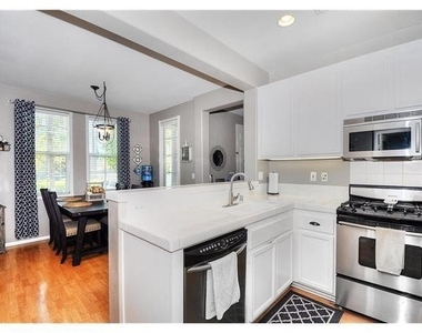 55 Ellsworth Street - Photo Thumbnail 9