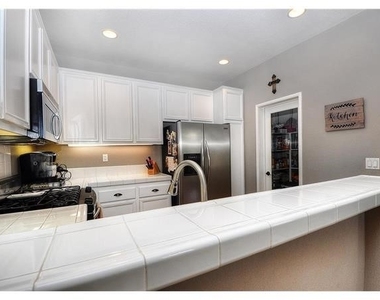 55 Ellsworth Street - Photo Thumbnail 11