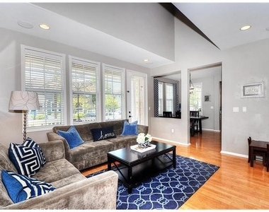 55 Ellsworth Street - Photo Thumbnail 4