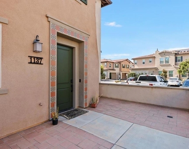 1137 Delpy View Point - Photo Thumbnail 16