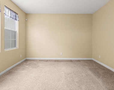 851 Antilla Way - Photo Thumbnail 4