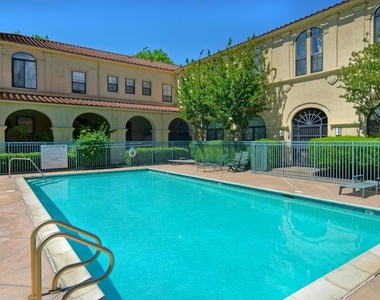 516 Martha Street - Photo Thumbnail 10