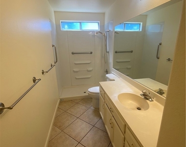 16756 Greenridge - Photo Thumbnail 14