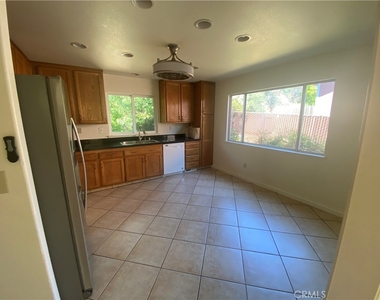 16756 Greenridge - Photo Thumbnail 4