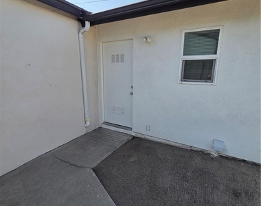 8371 Bennett Avenue - Photo Thumbnail 9