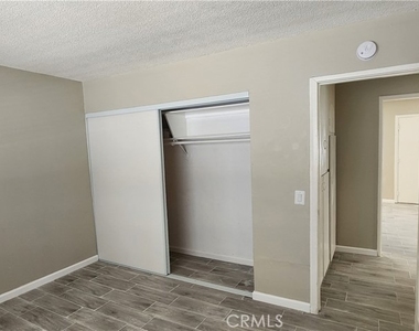 687 W 17th - Photo Thumbnail 12