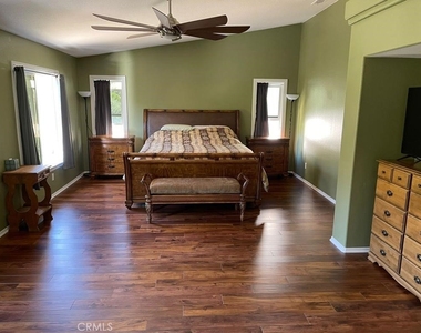 27139 Tube Rose Street - Photo Thumbnail 5